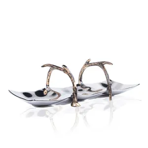 Plateau de service artisanal en aluminium haut de gamme avec finition métallique brossée pour l'hôtellerie moderne et la décoration intérieure Bordure miroir - Product Image 4