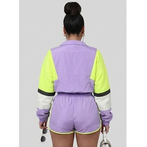 Ropa Deportiva de Alta Calidad en Contraste Verde Neón y Morado Lila, Logotipo Personalizado Profesional, Traje de Yoga y Jogging que Absorbe la Humedad - Product Image 2