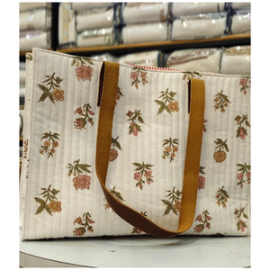 Bolso Tote Bohemio Acolchado Floral con Asas de Cuero Marrón, Estilo Vintage, para Uso Diario en Verano, Tela de Algodón, Impresión a Mano Premium - Product Image 2