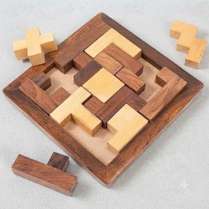 เกมกระดานปริศนาไม้แบบเลื่อน ทำมือ พร้อมกล่องไม้ สำหรับเล่นในครอบครัว - Product Image 6