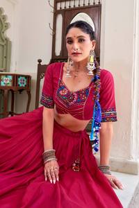 Elegante conjunto de Lehenga Choli para Navratri, ideal para el baile Garba, la noche Dandiya y celebraciones festivas. - Product Image 6