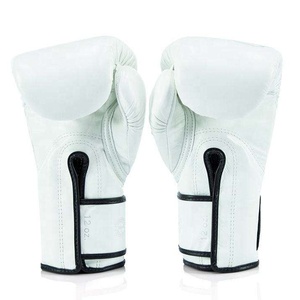 นวมชกมวย Fairtex x Glory รุ่นพิเศษ หนัง PU รุ่น Glory Edition สำหรับฝึกซ้อมในยิม แบบ Unisex ปิดด้วยหัวเข็มขัด รุ่น RL-BG-283 - Product Image 5