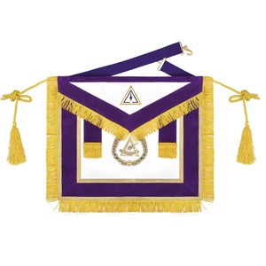 Tablier Royal & Select Masters Grand Council en velours violet avec pompons - Product Image 1