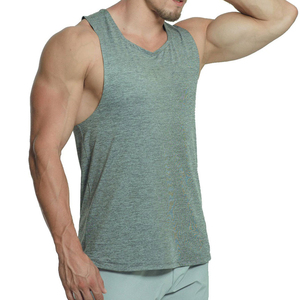 Camisetas sin mangas personalizadas OEM para correr, chaleco ajustado para hombre, camiseta deportiva acanalada para gimnasio y fitness. - Product Image 5