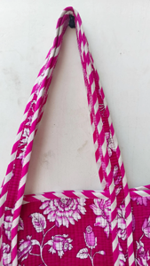Nuevo Bolso Tote de Algodón Acolchado Hecho a Mano de Primera Calidad, Elegante, con Estampado Floral, Cierre de Cremallera, Bolso de Hombro para Compras - Product Image 4