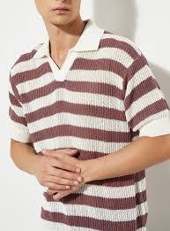 Elegante camiseta polo para hombre, de algodón, con cuello en contraste, puños a rayas, suave y cómoda, estilo moderno urbano para uso diario. - Product Image 2