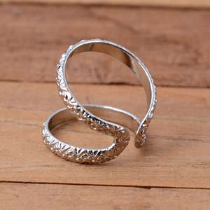 Bague de soutien thérapeutique minimaliste bohème en argent 925 gravée à la main pour doigt, cou de cygne et articulation du pouce, bijoux unisexe pour fête - Product Image 3