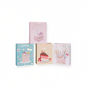 Borsa Regalo ILAN 26x32x10cm con Design Torta di Compleanno per Feste - Product Image 2