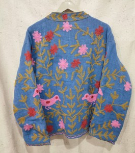 Abrigo de Primavera para Mujer, Tejido en Algodón, Bordado Floral, Manga Larga, Hecho a Mano, Color Azul - Product Image 3