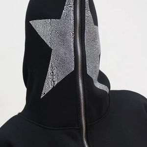 Sudadera con Capucha Negra Unisex de Index Apparel, con Cierre, Estampado de Estrella con Pedrería, Estilo Urbano, para Otoño - Product Image 4