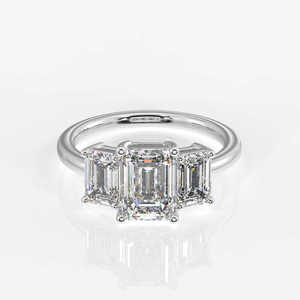 Anillo de tres piedras con diamante cultivado en laboratorio de corte esmeralda en plata para regalo y uso en fiestas, venta al por mayor, cumpleaños y uso diario. - Product Image 1