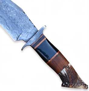 Couteau de survie à lame fixe en acier Damas fait main, manche personnalisé en bois de cerf, outil utilitaire de camping et de survie, type Bowie - Product Image 4