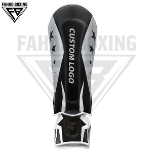 Nouvel Arrivage Protège-tibias en Cuir Blanc et Noir pour MMA, Kickboxing, Muay Thai, Arts Martiaux, avec Fermeture Auto-agrippante – Équipement de Boxe Protecteur - Product Image 2