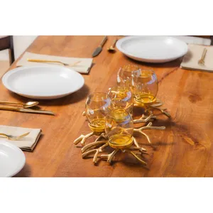 Support à bougies en métal doré avec 5 porte-bougies en verre ambré, décoration d'intérieur durable - Product Image 2