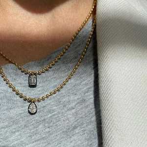 Collier pendentif avec serti diamanté, émeraude taille émeraude, or 14k 18k, rhodium noir, chaîne à billes, breloque, certifié IGI, vente en gros - Product Image 3