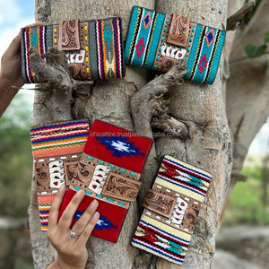 Aztec กระเป๋าคลัทช์หนังสัตว์แบบพับครึ่งสไตล์ตะวันตกสำหรับผู้หญิงกระเป๋าคลัทช์แกะสลักมือเล่นการพนัน - Product Image 3