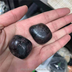 Vente en gros de cristaux spirituels naturels de qualité supérieure, pierres de guérison, astrophyllite naturelle avec pierre roulée de grenat pour femmes - Product Image 5