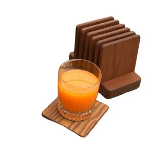 Posavasos de Madera de Diseño Cuadrado con Color Marrón, Mantel Individual y Almohadillas para Servir Bebidas, Posavasos Hechos a Mano - Product Image 1