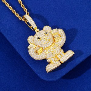 Pendentif Ours en Argent Sterling 925 Plaqué Or avec Moissanite, Bijou de Luxe Hip Hop pour Fête - Product Image 1