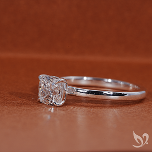 Bague de fiançailles solitaire en diamant de laboratoire certifié IGI, taille coussin 1 carat, en or massif 18 carats, pour anniversaire et mariage - Product Image 5