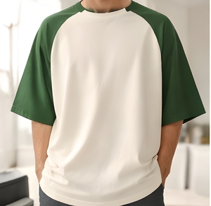 Camiseta Raglán Premium Oversize de 240 GSM, Algodón French Terry, Manga en Contraste, Ropa Urbana con Logotipo Personalizado - Product Image 5