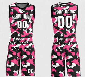 Ensemble de maillots de basket-ball personnalisés rose et noir camouflage, impression sublimée, logo sur le devant, col en V, coupe athlétique unisexe pour adultes, tissu respirant - Product Image 2