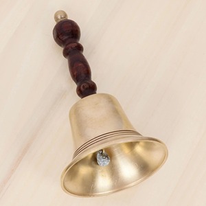 Campana de mano de latón premium con mango de madera para servicios de oración escolares y sonido claro, campana de mano de latón para decoración exterior. - Product Image 3