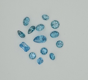 พลอยสังเคราะห์สีน้ำเงินเข้มทรงลูกแพร์ ทรงกลม ทรงรี แบบคละขนาด ขายส่ง สำหรับทำเครื่องประดับ คุณภาพ VS ผลิตในห้องปฏิบัติการด้วยวิธี CVD และ HPHT - Product Image 1