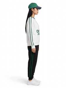 เสื้อฮู้ดกันลมสีขาวสำหรับผู้หญิง ONETEN APPAREL สไตล์ฮิปฮอป แขนยาว ผ้าถักเนื้อฝ้าย ใส่สบาย เหมาะสำหรับฤดูหนาว - Product Image 3