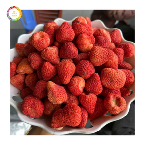 สตรอว์เบอร์รีอบแห้งทั้งลูก รสหวานอมเปรี้ยว ผลไม้แช่แข็งจากเวียดนาม แหล่งผลิตหลำตง บรรจุภัณฑ์แบบแพ็คใหญ่ ซีลสูญญากาศ - Product Image 3