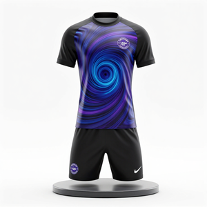 Tenue de football personnalisée noire mate sublimée, maillot et short respirants de qualité supérieure pour jeunes et adultes, pour clubs et équipes - Product Image 1