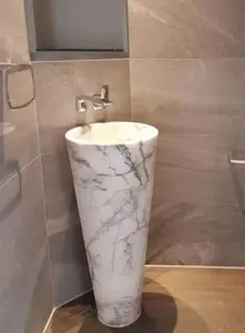 Lavabo sur pied en marbre facetté, à poser sur comptoir, avec design vertical moderne, pour usage en entrepôt, avec égouttoir inclus - Product Image 2
