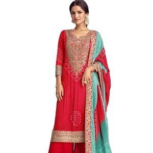 Ropa cultural de tendencia Gujarati adecuada, parte superior e inferior de seda Chinon pesada con Dupatta de contraste para Desi y ropa de chicas bonitas - Product Image 1