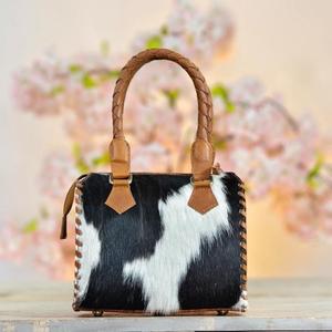 Bolso de Mano de Cuero Vacuno de Lujo con Asas Trenzadas y Correa Cruzada, Cierre de Cremallera Resistente - Product Image 4