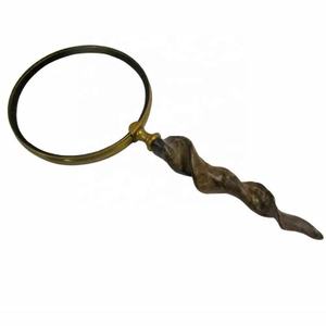 Nouvel arrivage de loupe en laiton avec poignée en corne naturelle loupe décorative de table loupe de lecteur de journaux - Product Image 1