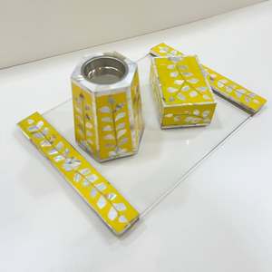 Juego de incensario LuxeAura con incrustaciones de nácar, acrílico artístico, con diseño de concha iridiscente, para una decoración elegante del hogar y la hostelería. - Product Image 1