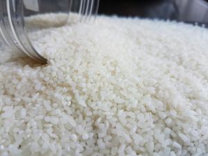 Riz brisé à grains longs BRISURES 100% brisés du Vietnam VILACONIC pour l'Afrique +84765149122 - Product Image 5