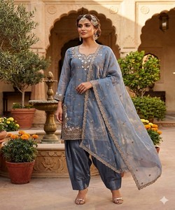 Elegante Salwar Kameez de Seda Azul con Dupatta Bordada, Traje Tradicional Indio para Bodas, para Mujer, 85277 AC-7109 - Product Image 2