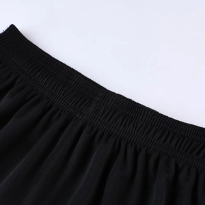 ชุดฟุตบอลแฟชั่นทุกขนาด คุณภาพสูง ผลิตจากโพลีเอสเตอร์ แห้งเร็ว ระบายอากาศดี ขายดีที่สุด ราคาโรงงาน รับผลิตตามแบบ พร้อมสกรีนโลโก้ - Product Image 4