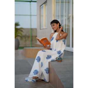 Vestido Maxi Sea Swirl con Estampado Artesanal en Tela Mulmul, Talla Única - Product Image 1