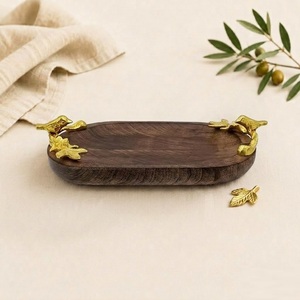 Bandeja de Servir Ovalada Hecha a Mano de Madera de Mango con Asas Decorativas de Metal con Forma de Pájaro Dorado, Elegante Decoración para Mesa de Boda y Plato para Regalos - Product Image 4