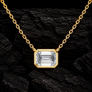 Collier en or massif 14 carats avec diamant de laboratoire taille émeraude, serti clos, 0,50-3,00 carats, DEF VVS, certifié IGI, pendentif de mariée ODM - Product Image 1