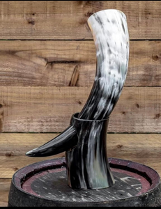 Corne à boire avec support, faite à la main en corne naturelle, tasse à bière, vaisselle pour la maison, le bar, les fêtes, les festivals et la décoration historique - Product Image 6