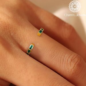 แหวนหมั้นเพชรโมอิสซาไนต์ทรงคุชชั่น 18K เงินแท้สำหรับผู้หญิงจาก Charm_Jewells ดีไซน์เรียบหรูแบบมินิมอล ประดับพลอย พร้อมใบรับรอง IGI เบอร์ 3 - Product Image 2