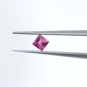 Rubis naturels de Bangkok, carrés calibrés de 3 mm, pierres précieuses de rubis naturelles facettées, prêtes à l'emploi pour la création de bijoux - Product Image 2