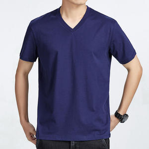 เสื้อยืดคอกลมแขนสั้นผู้ชาย สีพื้น ผ้าถัก ทรงปกติ สไตล์ลำลอง สีน้ำเงินเข้ม - Product Image 1