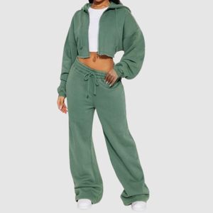 Conjunto de chándal 2 en 1 para mujer: Sudadera con capucha corta con cremallera y pantalones de chándal de pierna ancha, estilo vintage lavado, ecológico y de peso pesado, con logo frontal. - Product Image 2