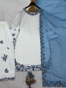 Conjunto de Salwar Kameez Tradicional de Algodón Blanco de Lujo, Bordado con Hilo Resham Azul, Kurta Recta, Palazzo, Estilo Indio-Pakistaní, Festivo - Product Image 5