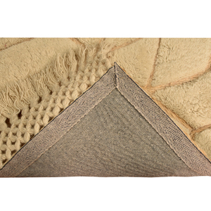 Tapis de prière moderne en laine tuftée beige à motifs géométriques - Janamaz tissé bohème avec franges - Product Image 6