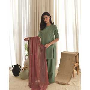 Ensemble haut, bas et dupatta pour femmes, vêtements de soirée de créateur - Product Image 3